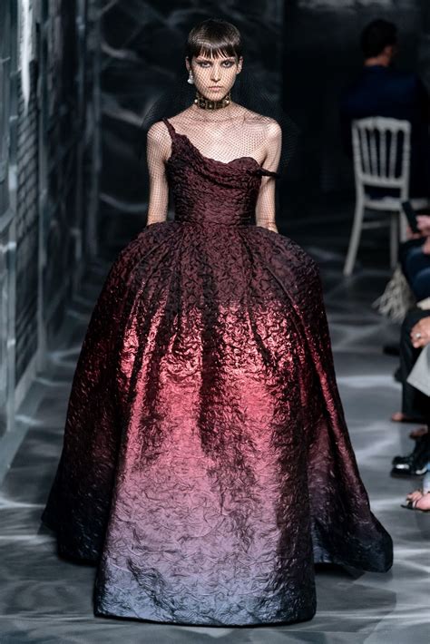 dior haute couture collection fw 2019 silhouette|DIOR FALL WINTER 2019 WOMEN'S COLLECTION .